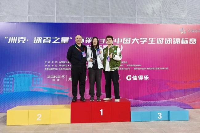 游泳全面开花，技术过硬取得佳绩的简单介绍